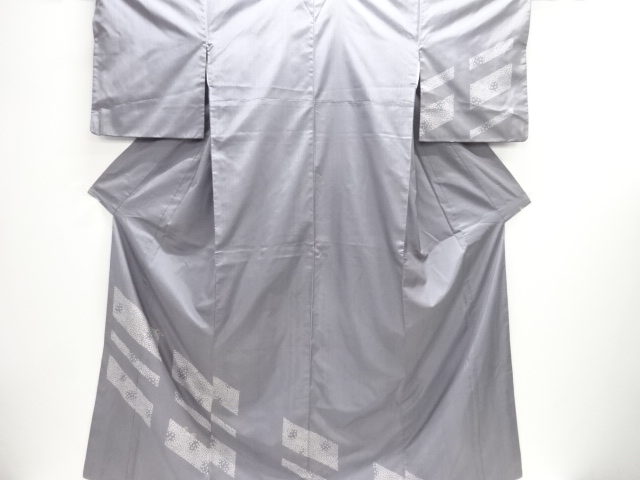 作家物　花に松葉模様刺繍本場大島紬訪問着